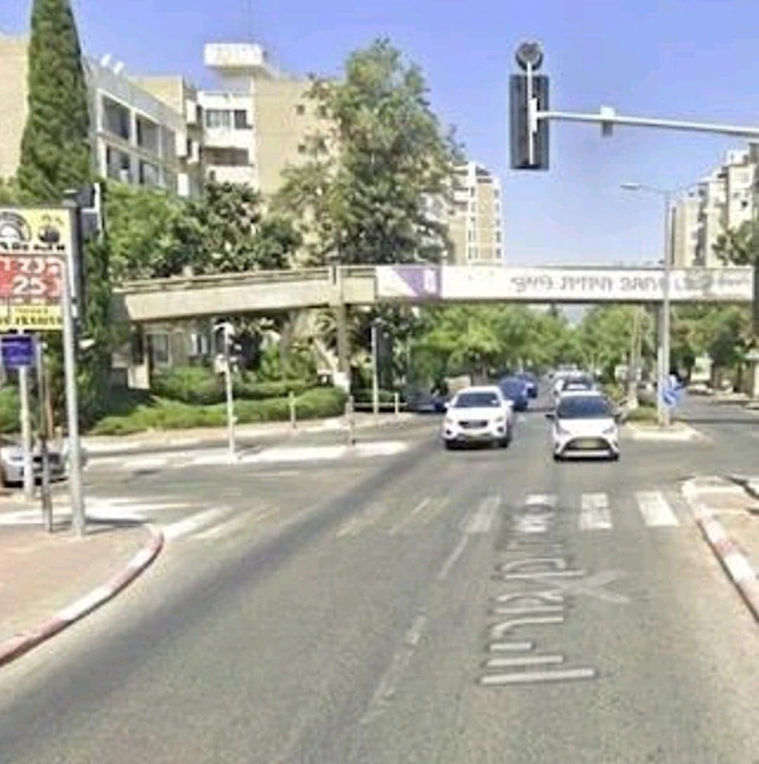 חולון