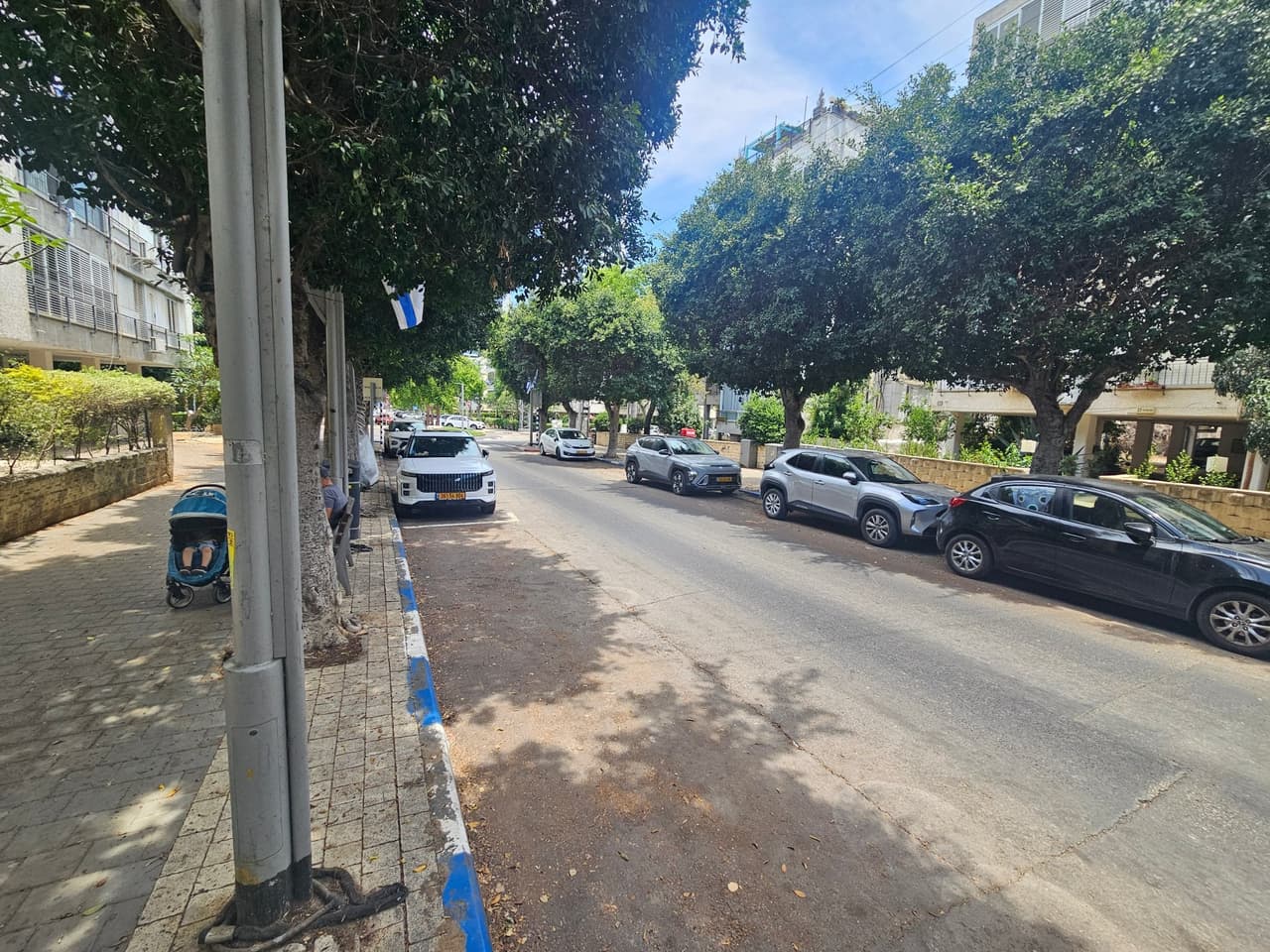 חולון