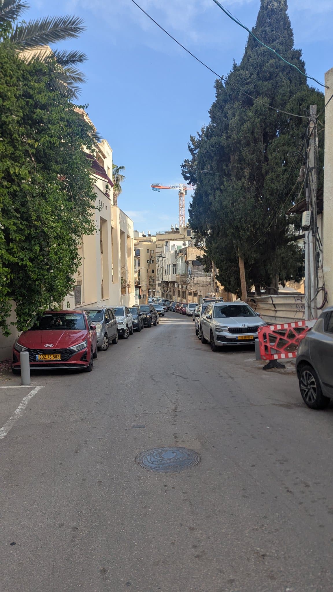 מדרכה פגועה