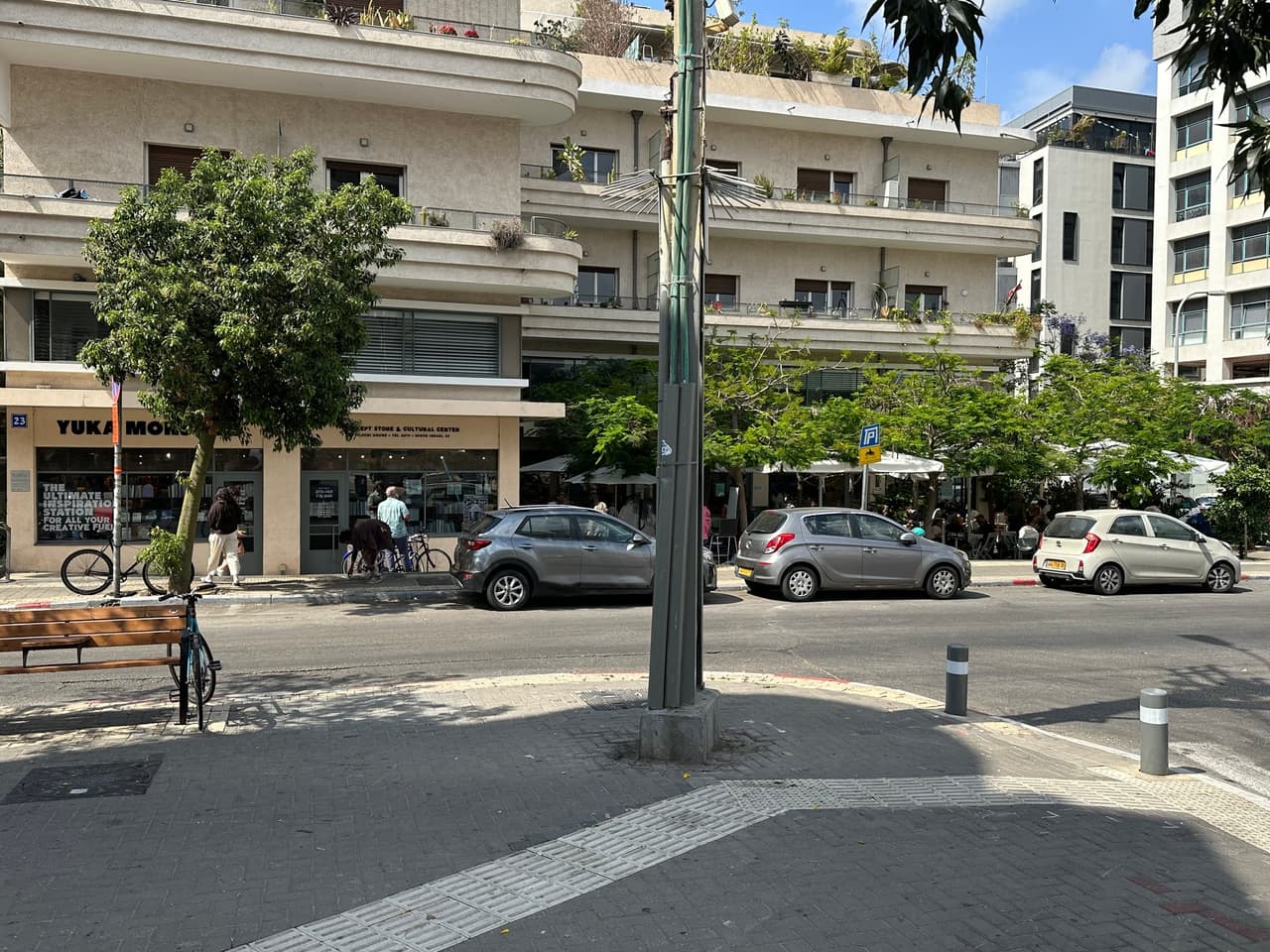 החשמל 16
