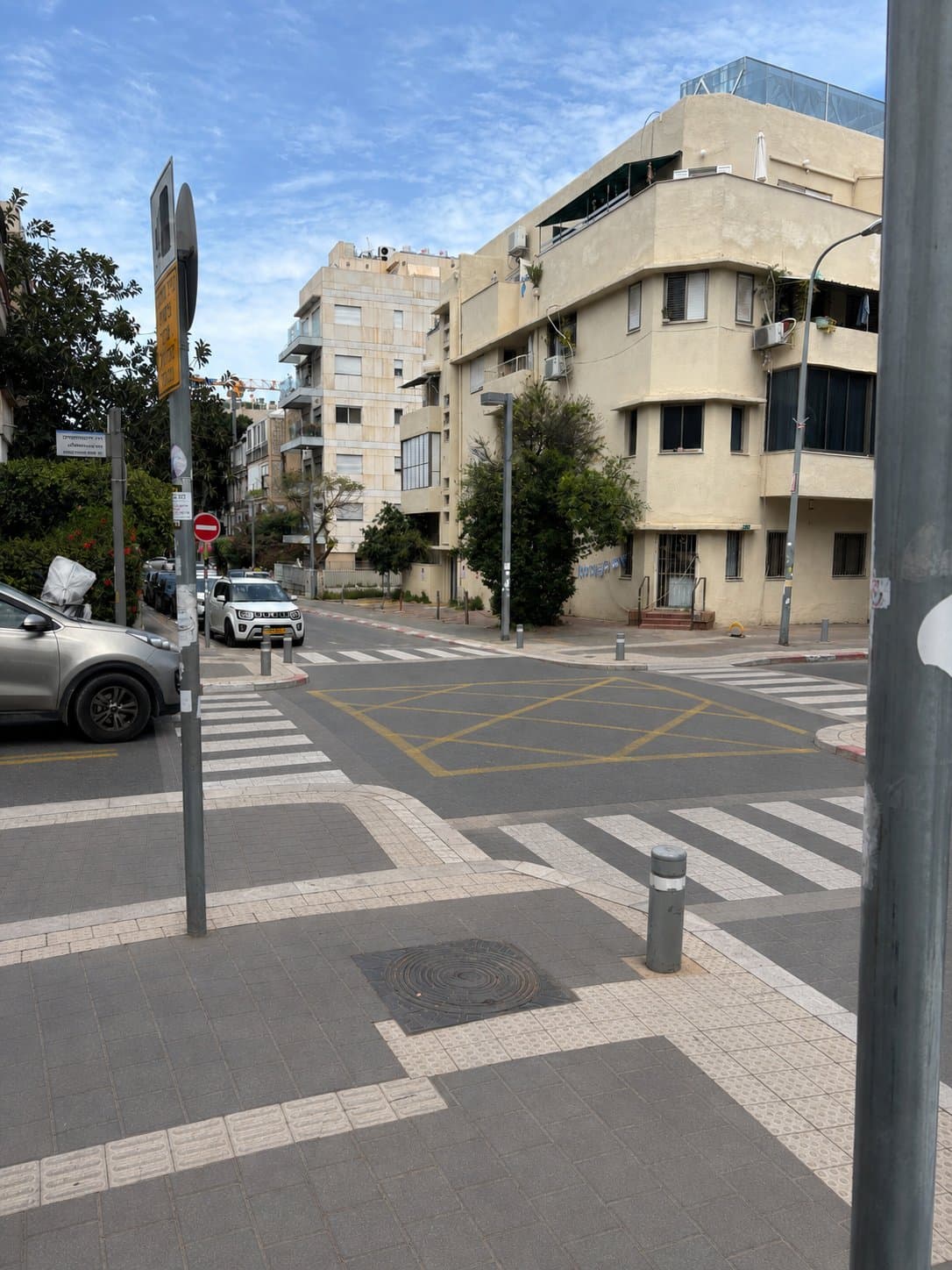 קרית ספר 12